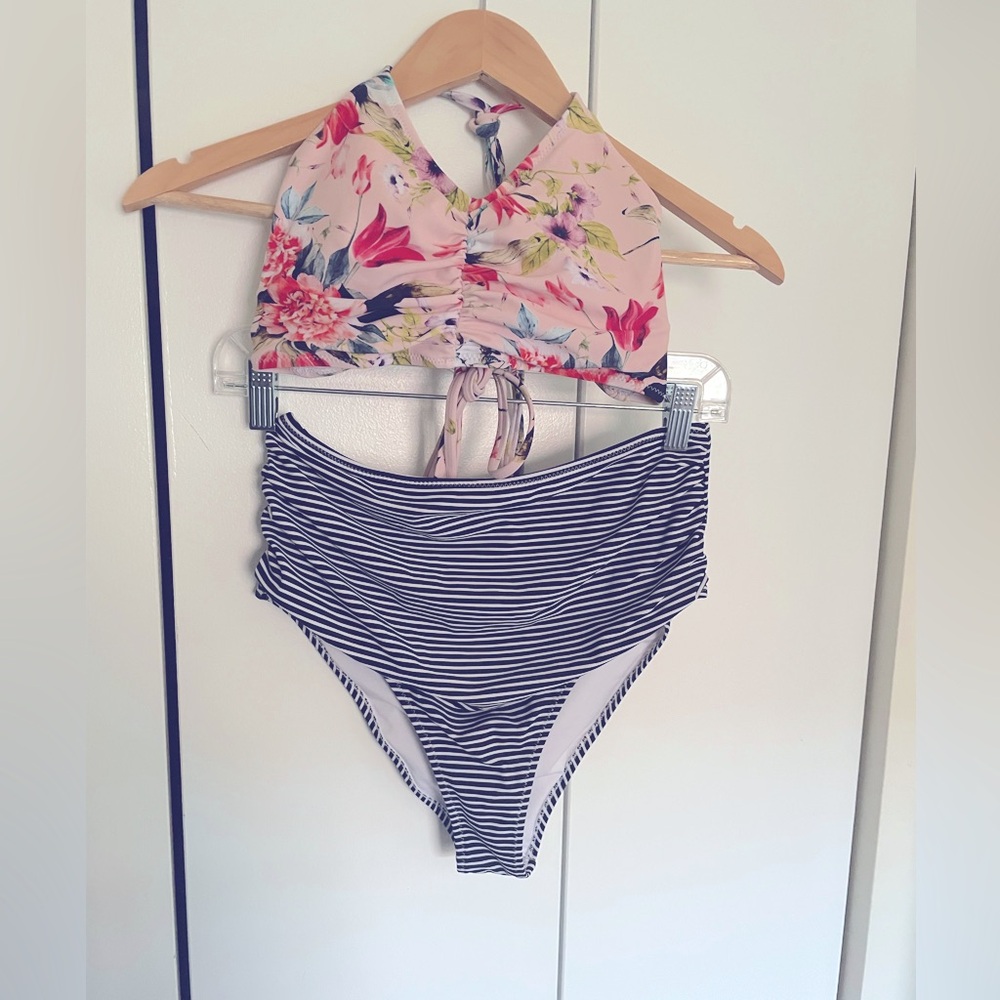 Cupshe Women’s High Waist Bikini Size Medium